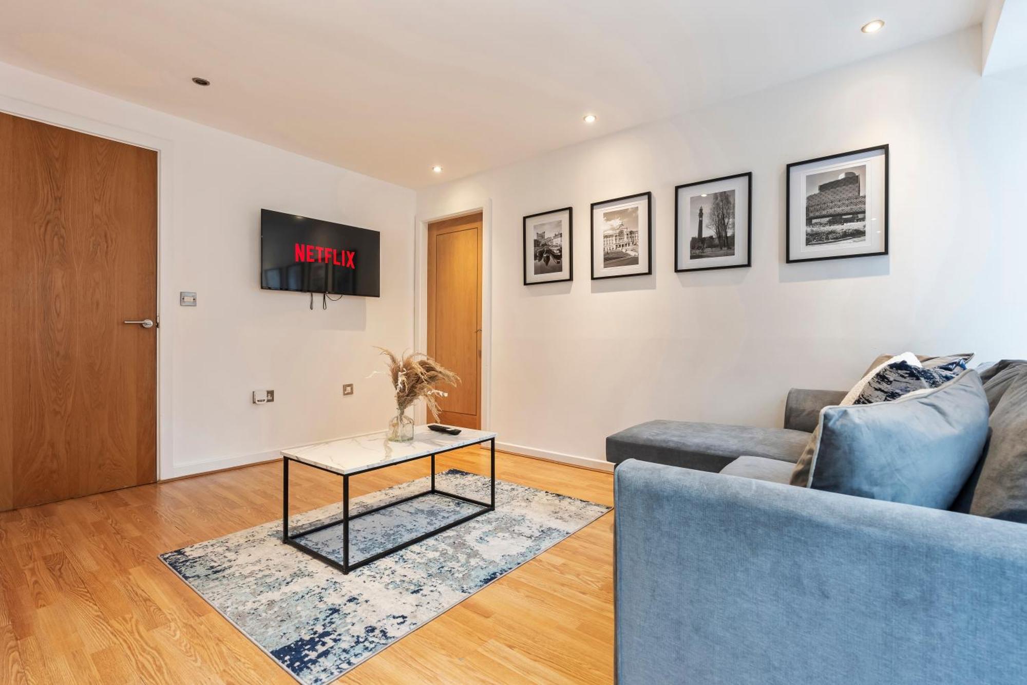 Centre 2br & Free Netflix Apartment *